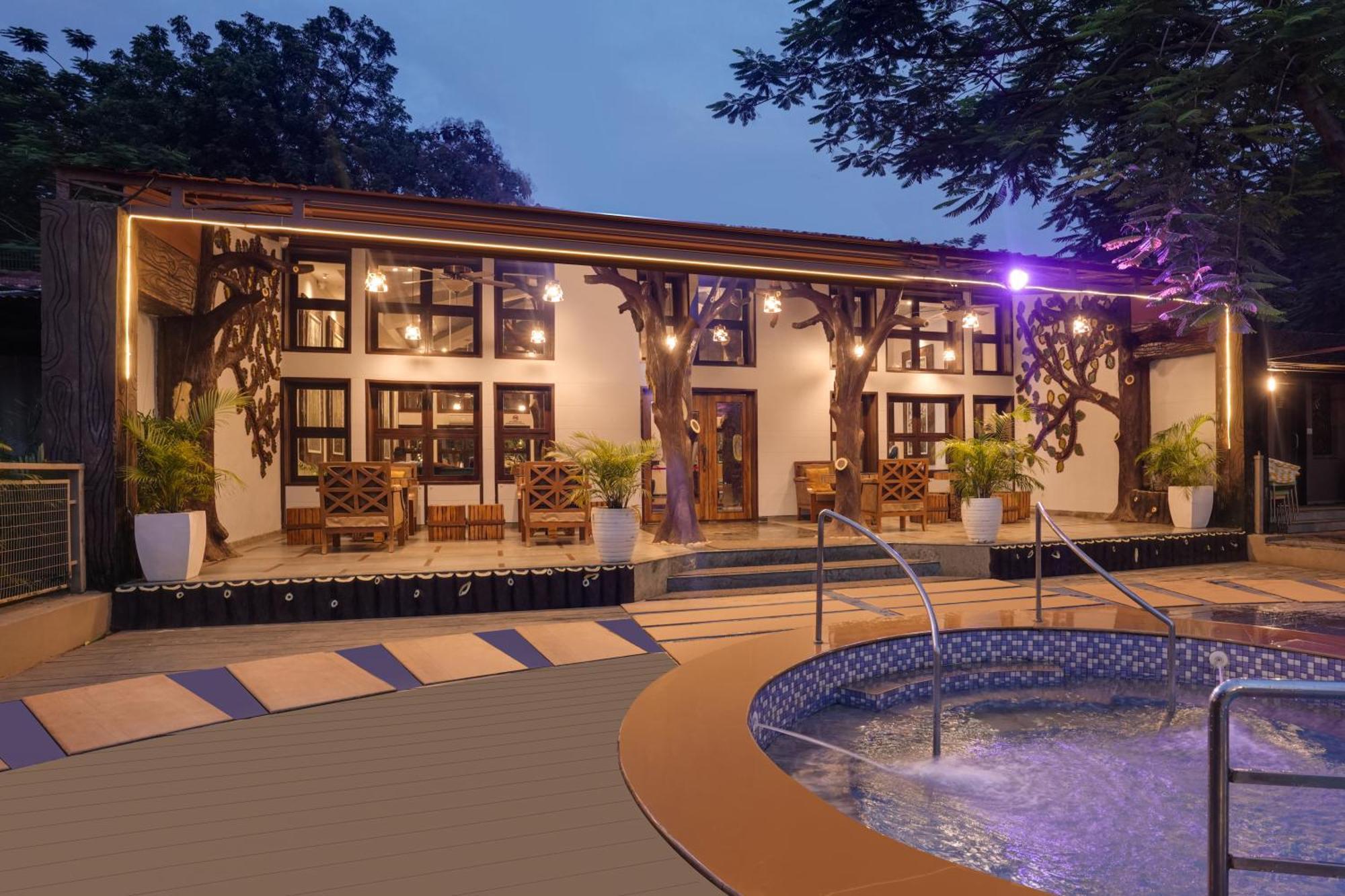 Hotel Club Mahindra Netrang Exterior foto